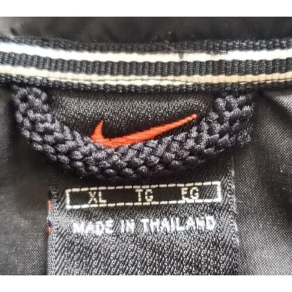 Nike Men's Windbreaker Full Zip Black and Red Golf Jacket Zipper Pocket XL EUC - Picture 4 of 7